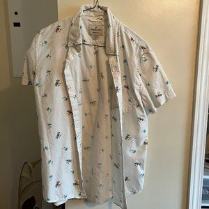 American Eagle Short Sleeve Button Down